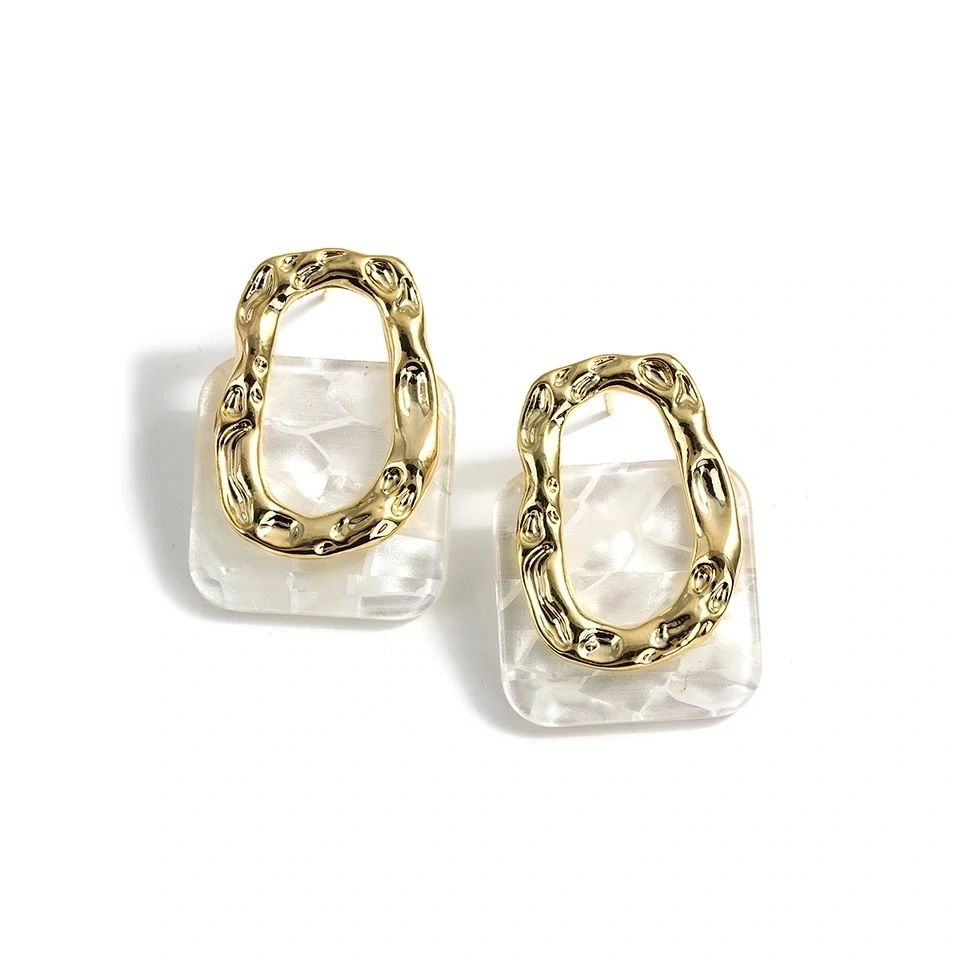 The Classic Earring