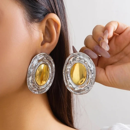 Madison Avenue Earring
